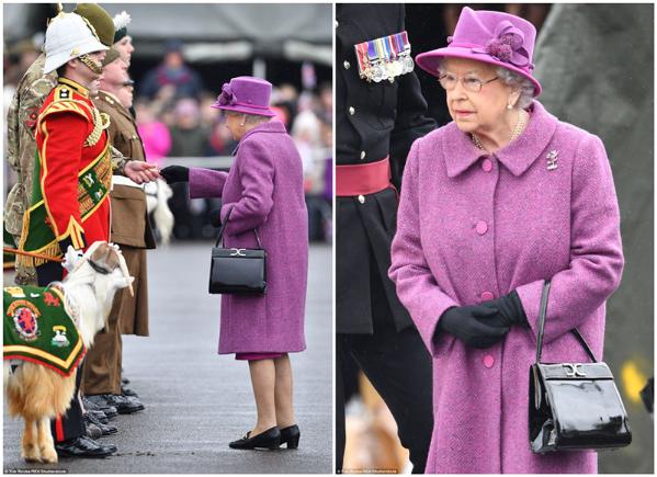 90岁英国女王温莎公园骑马