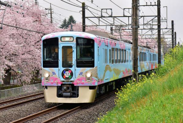 实拍西武铁道"美食列车" 品味舌尖上的幸福(组图)__中国青年网