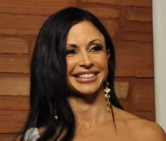 ����ǰ����ͻ����Ա������ɫ��Ƭ ���Ƹ���������