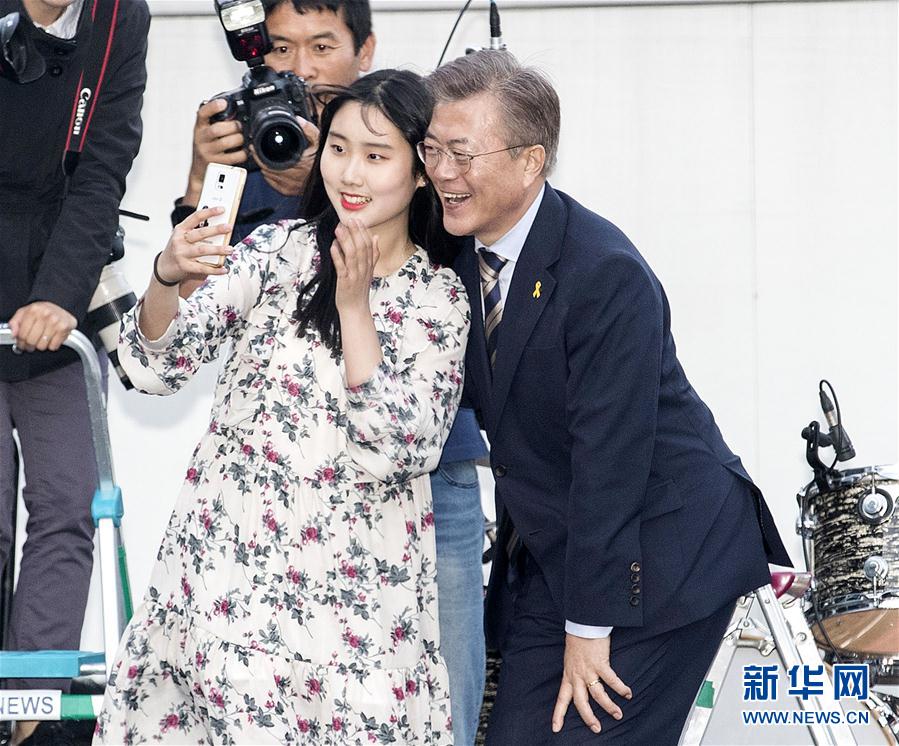 �����ʣ���1��������Ϊ��ͳѡ������