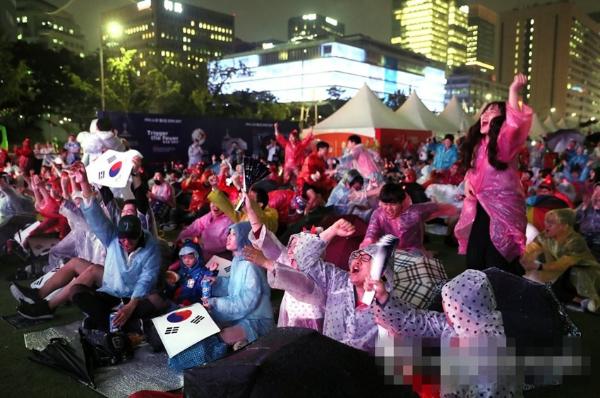 【世青赛】韩国队战胜阿根廷队晋级16强 李昇祐破门进球【组图】