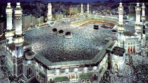 沙特麦加大清真寺遭恐怖袭击 11人受伤_新闻频道_中国青年网