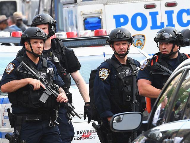 纽约医院枪案致2死6伤 枪手为被解雇医生