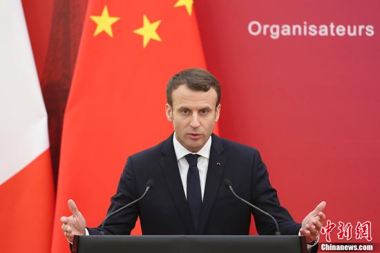 1��9�գ��й�������ϯϰ��ƽ�ڱ�����������ͬ������ͳ���������л�̸����̸������Ԫ�׹�ͬ����˳�ϯ�з���ҵ��ίԱ���״λ������ҵ�Ҵ������ֱ��´ǡ� <a target='_blank' href='http://www.chinanews.com/' _fcksavedurl='http://www.chinanews.com/'></table>������</a>���� ʢ���� ��