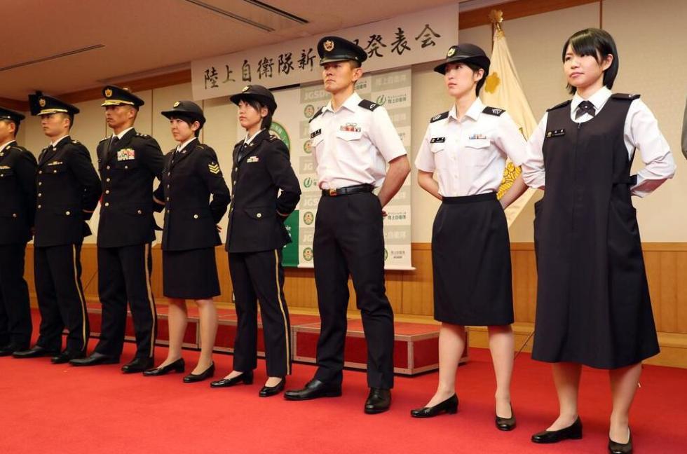日本陆上自卫队时隔27年更换新款制服