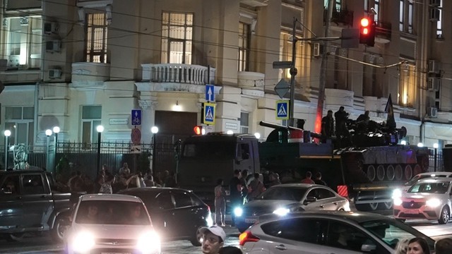 6��24�գ��ڶ���˹�ٺ�����˹�з�̹��׼�����루��Ƶ��ͼ����������ͼ�����»���