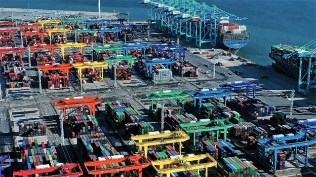 全球首个“智慧零碳”码头——天津港北疆港区C段智能化集装箱码头。受访单位供图