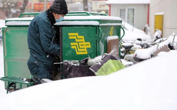 黑龙江省多地降暴雪 黑龙江邮政启动通信生产预案确保邮件安全