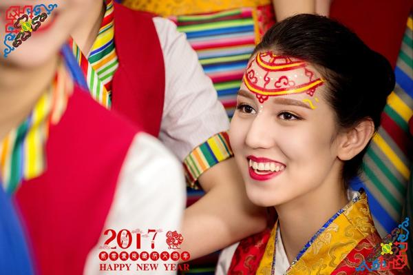 ͼΪ������˱�ͼ���Ľ���ױ�棬����̫����������������������Ϣ�����غ��չ�ͼ