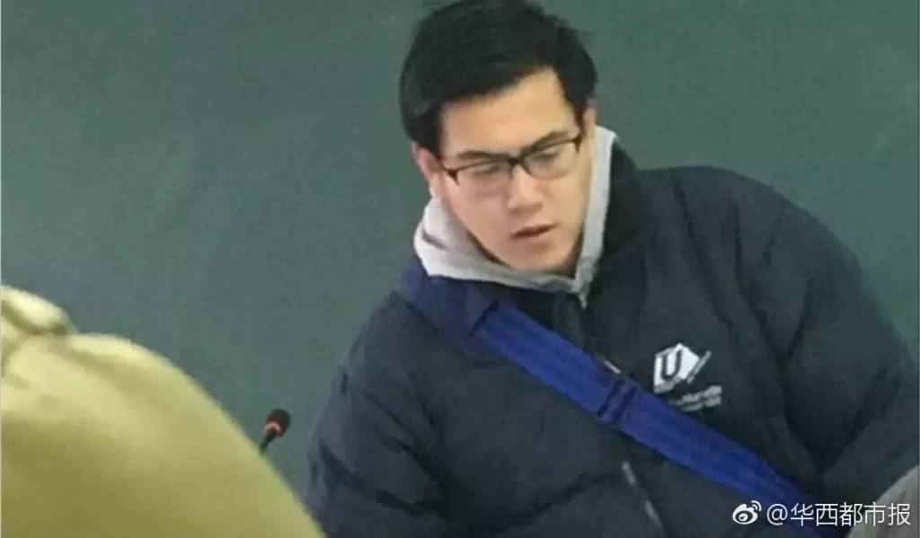 老师神似彭于晏 老师神似彭于晏