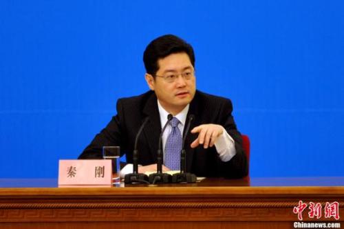 资料图:秦刚出席记者会。<a target='_blank' href='http://www.chinanews.com/' _fcksavedurl='http://www.chinanews.com/' ></table>中新网</a>记者 金硕 摄