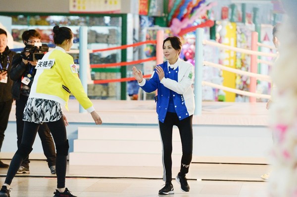 黄晓明儿子首出镜 黄晓明儿子首出镜