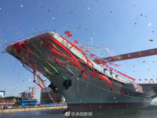 中国首艘国产航母下水 我国第二艘航空母舰下