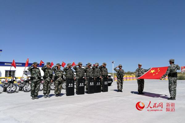 新疆阿勒泰边防发声亮剑强意识 巡逻防控保稳定