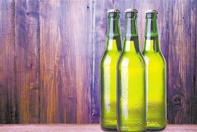 生活中的冷知识:啤酒瓶为啥大多是绿色的?