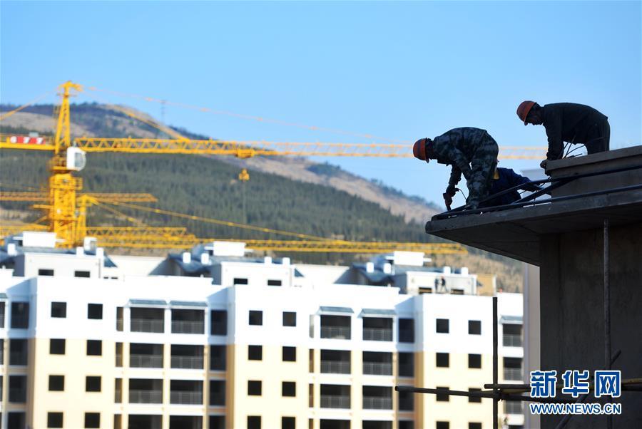 高原春来早 云岭开新篇