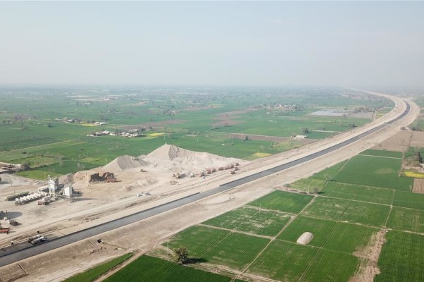 “一带一路”上的青春“建证”：世界地标里的“中国建造”