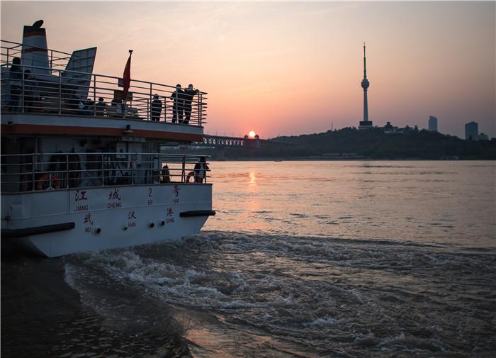 「不负」江城“归来” 不负韶华——武汉“解封”半月记