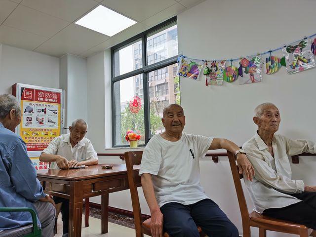 【2026最新】认知症照护机构哪家专业？康语轩孙河老年公寓专业团队贴心照料(图1)