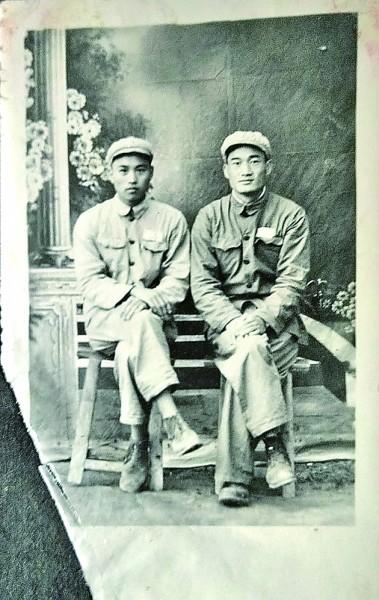 强军路上,丹心铁骨终不改 强军路上,丹心铁骨终不改