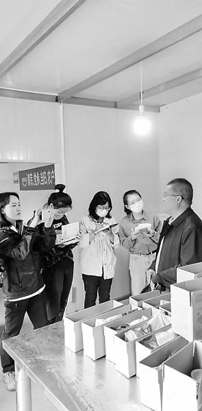 一鼓作气、顽强作战,不获全胜决不收兵 一鼓作气、顽强作战,不获全胜决不收兵