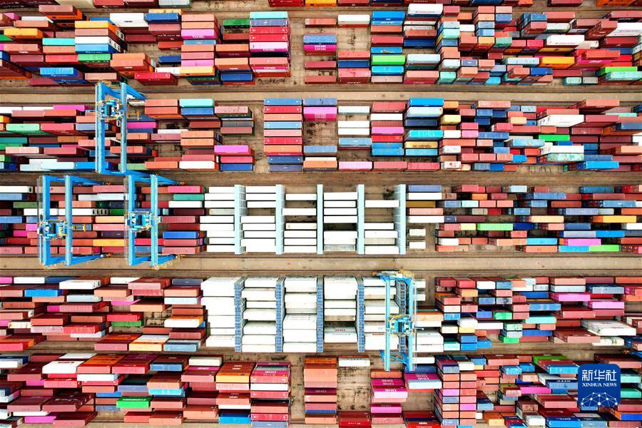 ���»�ȫýͷ����ͼ�Ļ�������3���ᶨ���ģ����ָ̻�̬�ơ���ǰ5�����й��������ƹ۲�