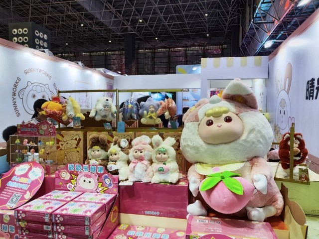 买玩具？到这里“玩”出来九游娱乐官网的百亿元“情绪产业”(图3)