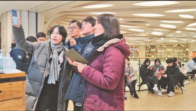 “诗与远方”照进现开云体育实｜从九省区市看中国旅游发展之路(图2)