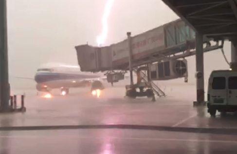 ��һ���Ϻ�Ϳװ�Ŀͻ����׵���С�