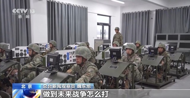 “模拟先行”怎么练？直击演训场(图12)