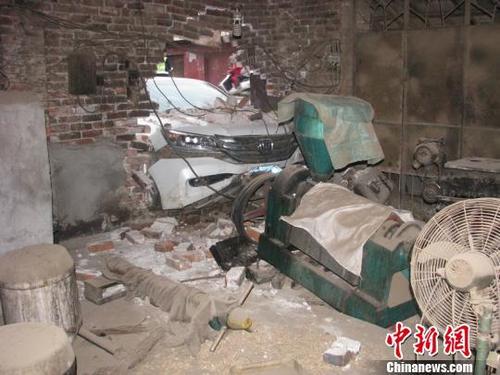 С��ײ��ե�ͷ�������־�� ��