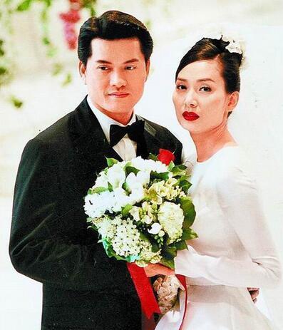 她曾是港姐亚军经商成亿万富婆54岁靠轮椅代步