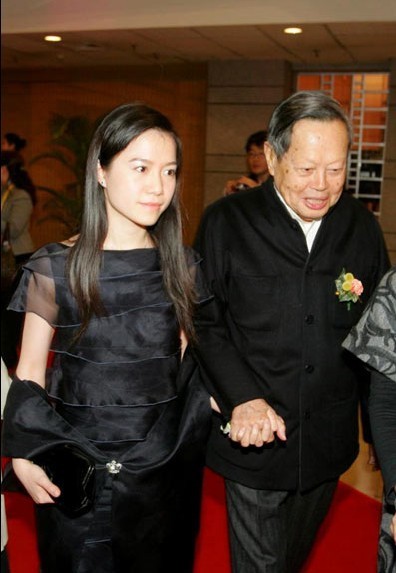 杨振宁和翁帆_杨振宁和翁帆近况_杨振宁收入