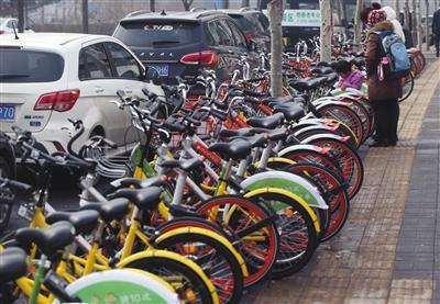 多地将出手治理共享单车乱停违停 专家建议列