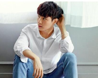 虚惊?狗血?张艺兴宣布换团队 工作室声明透露