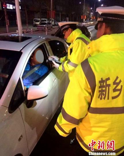 河南出动280余警力异地用警查处交通违法