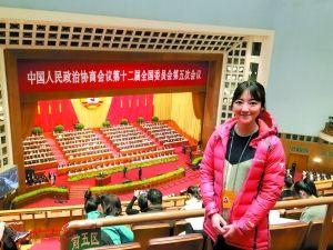 点赞广东女记者 两会采访的铿锵玫瑰