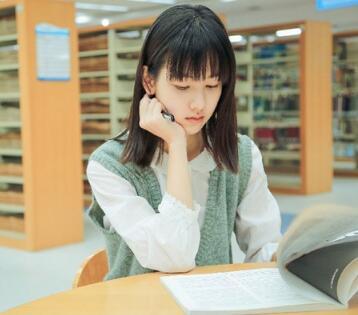 ��������У����ֵ��ѹ�̲����� �μӺ����Ľ�Ŀ�������