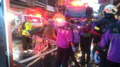 台湾桃园一安老中心发生火灾 已致4人遇难13人