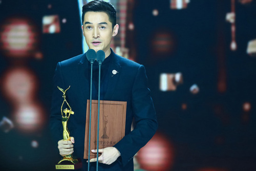 胡歌发文感谢支持:人红是非多 用实力赢得业内