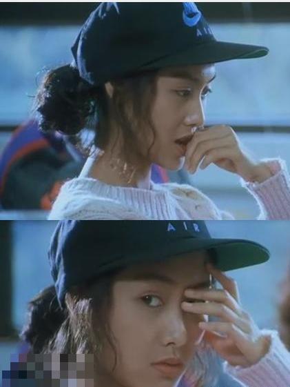 女神朱茵晒自拍:不惧皱纹灿烂大笑 盘点那些冻龄美人