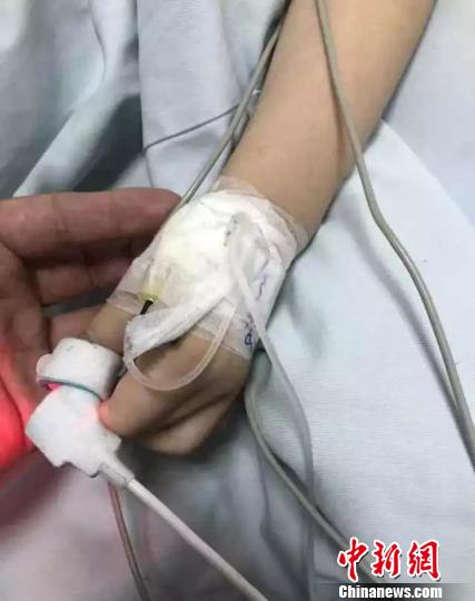 ��ݸһ�׶�԰����Ա��Ͷ����10���׶���Ժ���ƣ�ͼ��