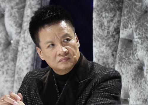 阎维文节目上深情唱情歌蔡国庆逗趣