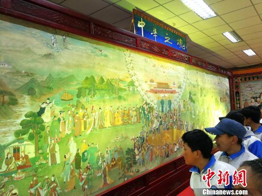 两幅大型藏族彩绘亮相青海海北