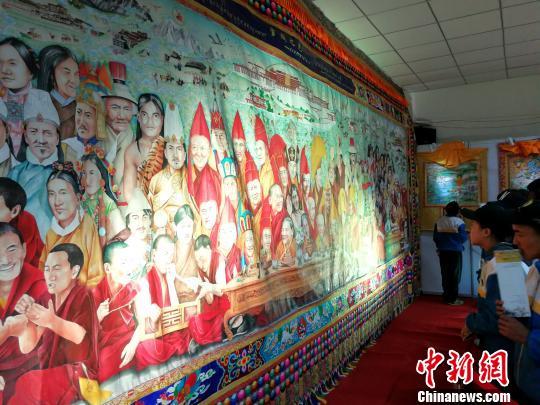 两幅大型藏族彩绘亮相青海海北