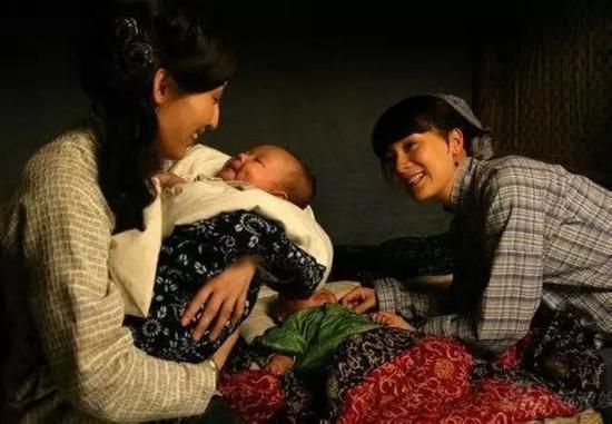 Ӱ�Ӿ��еĳ�ʶ�Դ���:����ǧ������ �籨������