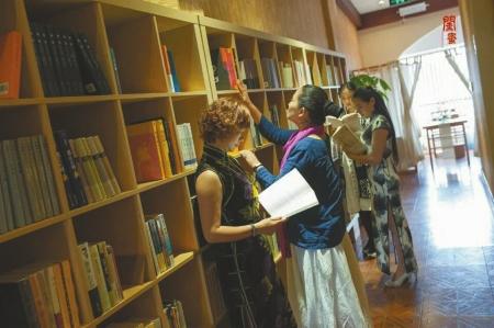 线上读书会严格打卡 阅读任务完不成还要遭淘