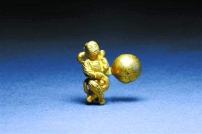 出水三万件珍贵文物 属于世界级考古发现