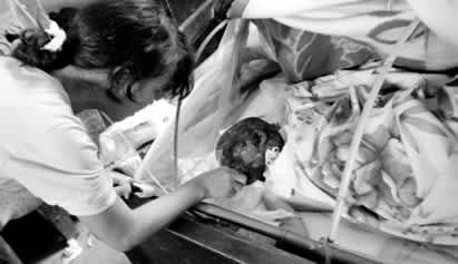 男子怒泼前妻汽油 前妻全身被烧伤系故意伤害罪