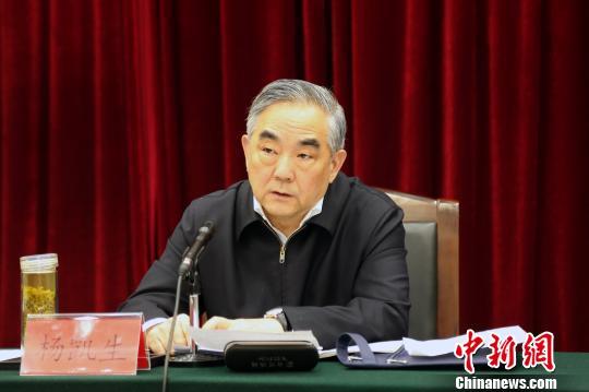 原工行行长杨凯生:用改革方法降低企业杠杆率